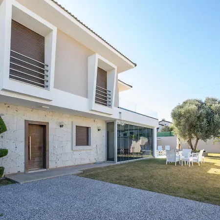 With Large Garden In Izmir, - Awz 109 Villa Cesme