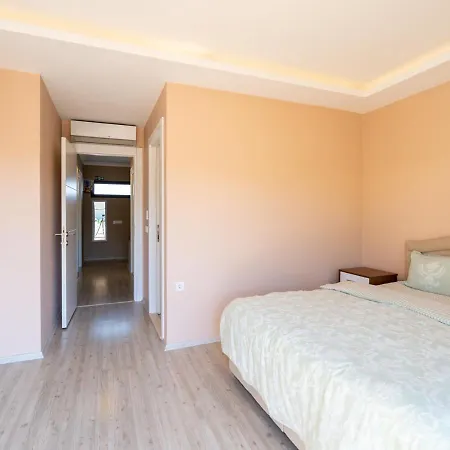 With Large Garden In Izmir, - Awz 109 Villa *